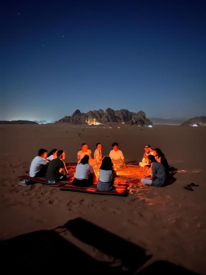 Wadi Rum Sunset Camp Ngoại thất bức ảnh