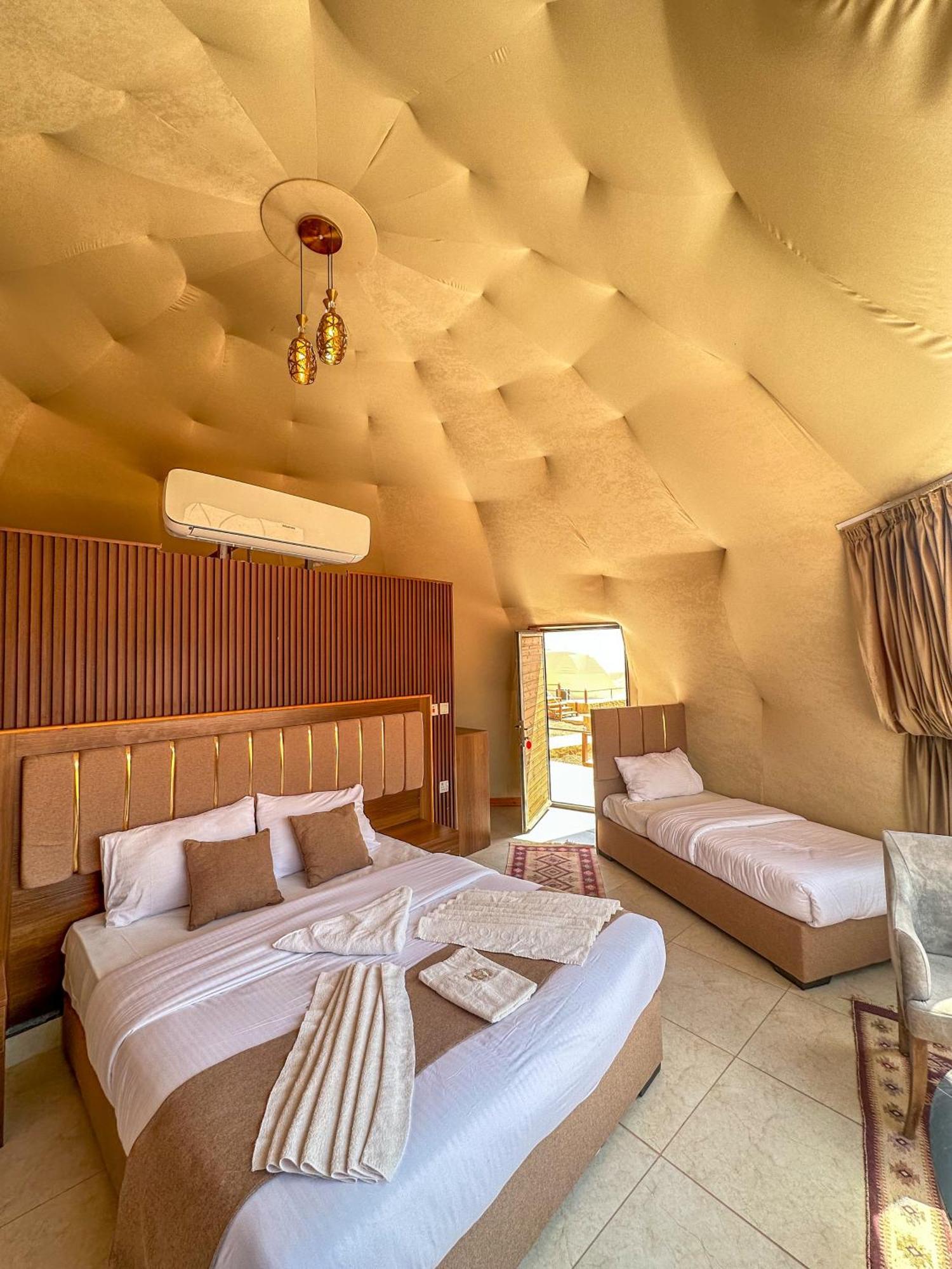 Wadi Rum Sunset Camp Ngoại thất bức ảnh